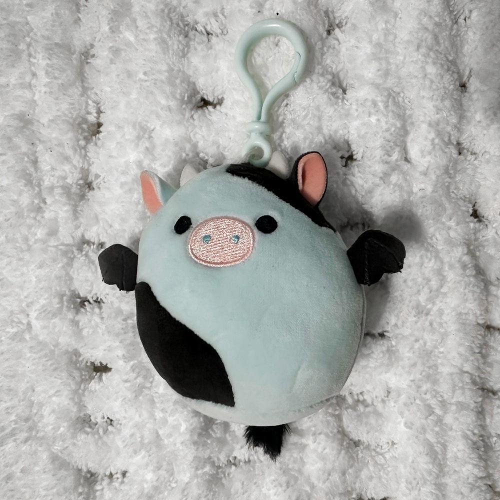 Squishmallows CILLIAN The Bat Cow 3.5” Clip